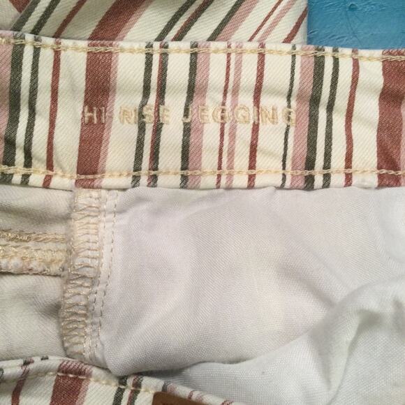 American Eagle striped Hi-Rise Jegging 2 - Picture 6 of 9